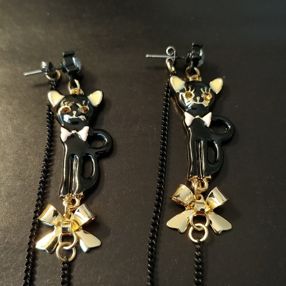 🍰Black Cat Bow Betsey Johnson Long Chain Earrings - Picture 3 of 7
